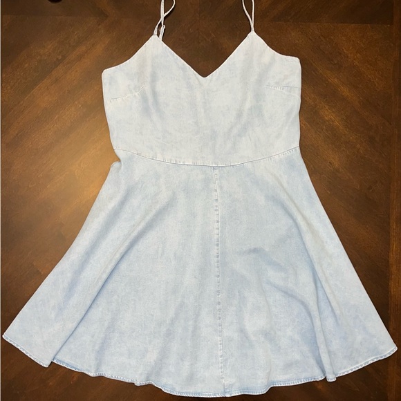 GAP Light Blue “Denim” Mini Dress with Flowing Skirt | Size Large - Picture 4 of 7